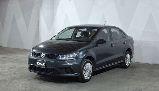 Volkswagen • Vento