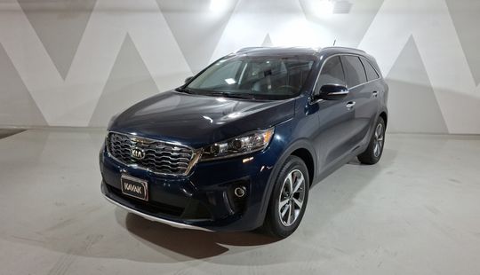 Kia • Sorento