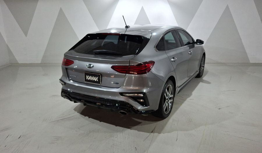 Kia Forte 2.0 GT LINE Hatchback 2021