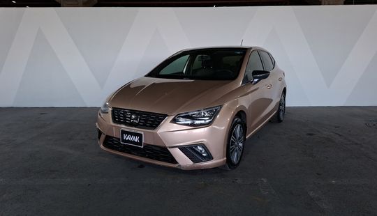 2019 • 72,852 km • Automático