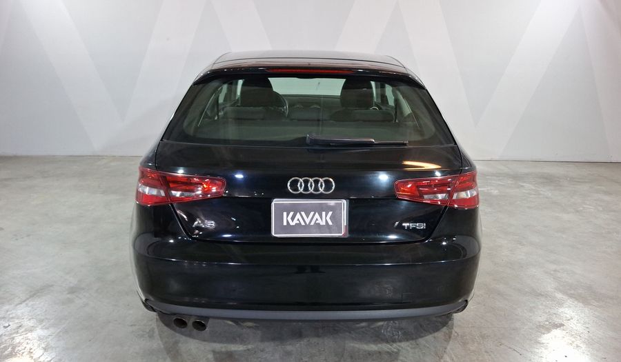 Audi A3 1.4 TFSI AMBIENTE S TRONIC Hatchback 2013
