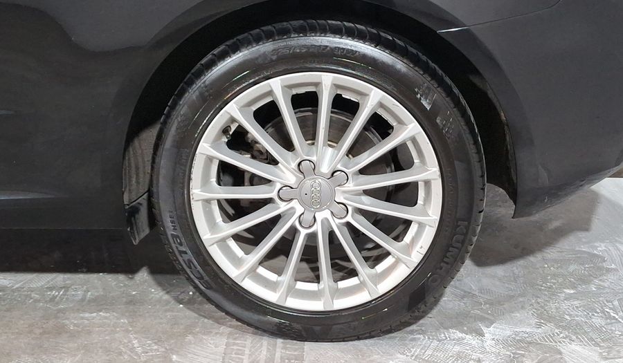 Audi A3 1.4 TFSI AMBIENTE S TRONIC Hatchback 2013