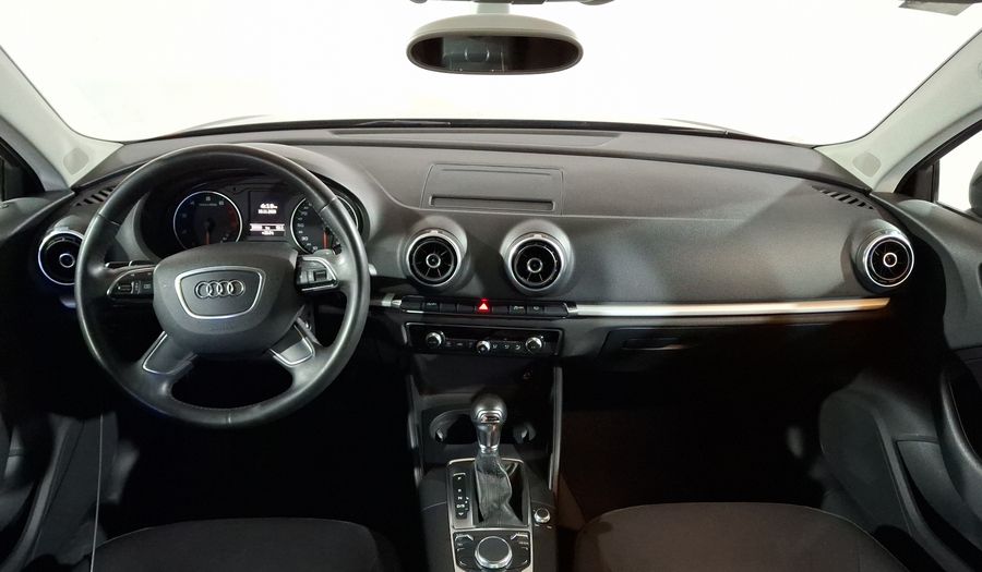 Audi A3 1.4 TFSI AMBIENTE S TRONIC Hatchback 2013