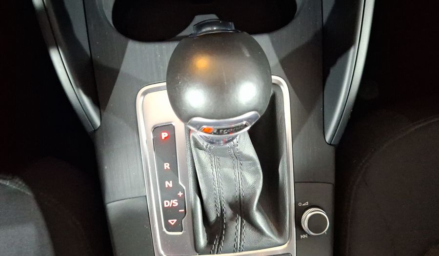 Audi A3 1.4 TFSI AMBIENTE S TRONIC Hatchback 2013