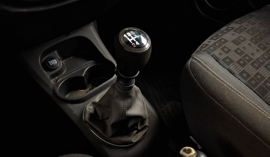 Fiat Palio 1.4 ATTRACTIVE Hatchback 2017