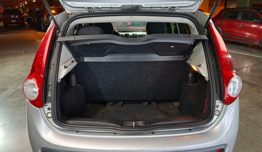 Fiat Palio 1.4 ATTRACTIVE Hatchback 2017