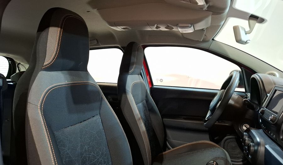 Fiat Mobi 1.0 TREKKING Hatchback 2024