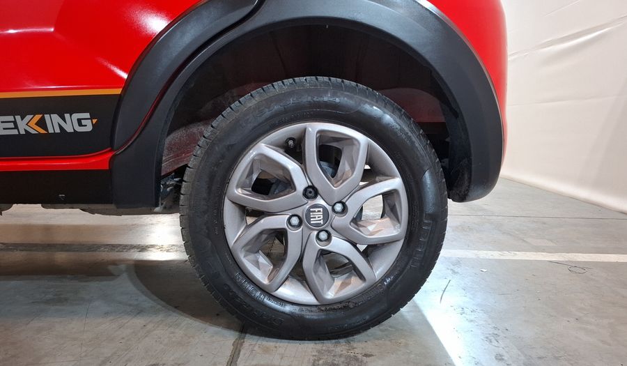 Fiat Mobi 1.0 TREKKING Hatchback 2024