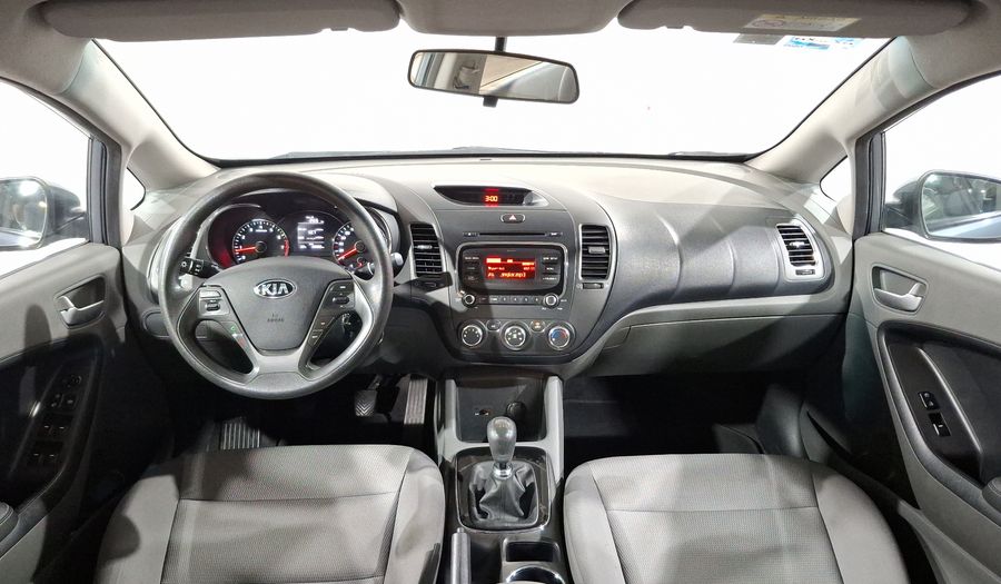 Kia Forte 2.0 L MT Sedan 2017