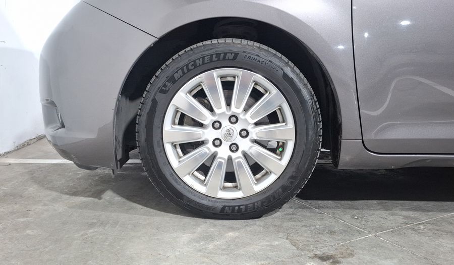 Toyota Sienna 3.5 XLE PIEL AT Minivan 2017