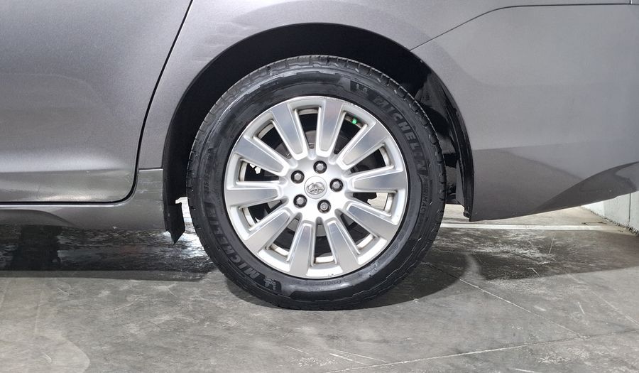 Toyota Sienna 3.5 XLE PIEL AT Minivan 2017