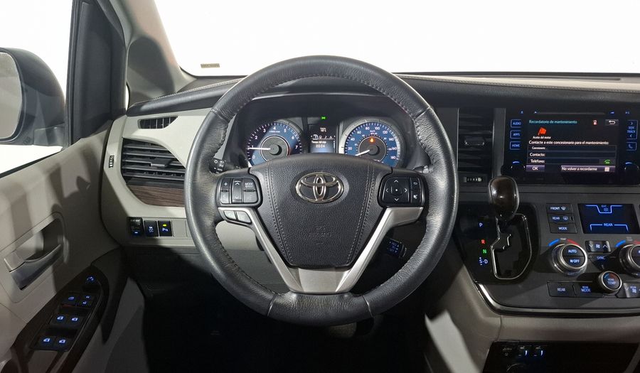 Toyota Sienna 3.5 XLE PIEL AT Minivan 2017