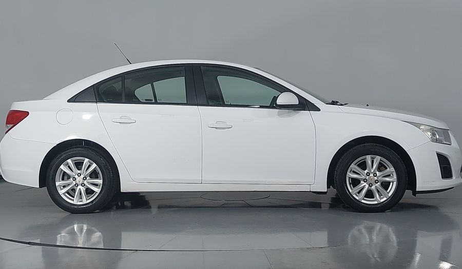 Chevrolet Cruze 1.8 1LS M Sedan 2013