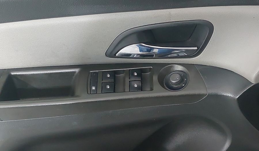 Chevrolet Cruze 1.8 1LS M Sedan 2013