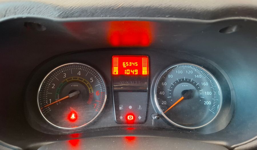 Renault Clio 1.1 CONFORT PACK SAT Hatchback 2015