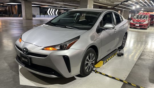 Toyota • Prius