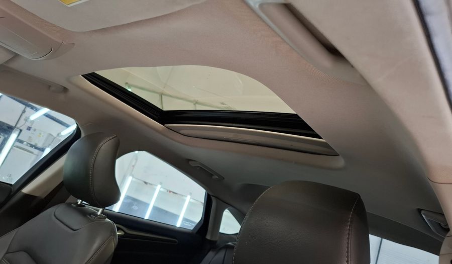 Ford Mondeo 2.0 SE AUTO Sedan 2016