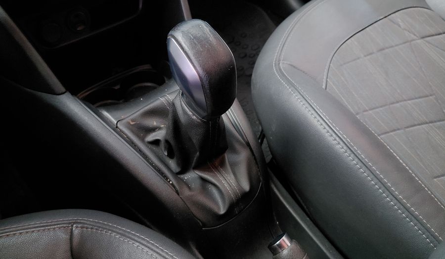 Peugeot 208 1.6 FELINE PACK CUIR Hatchback 2015