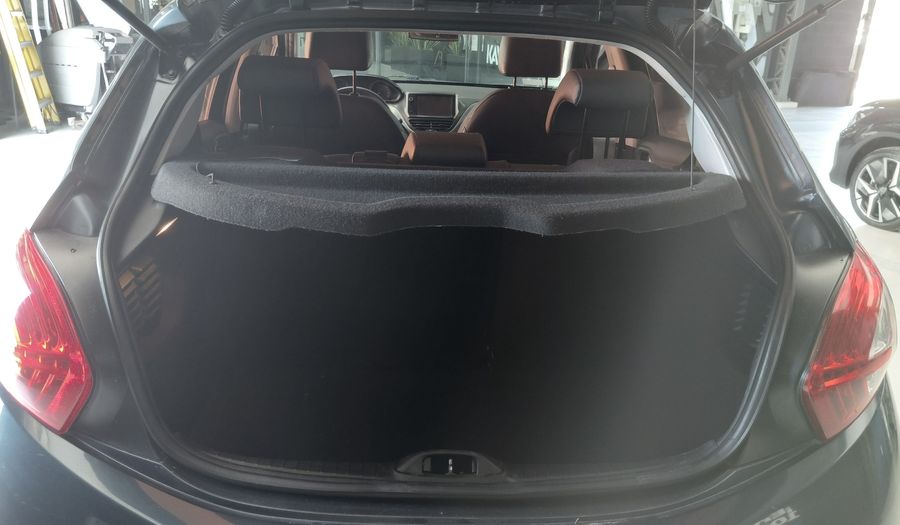 Peugeot 208 1.6 FELINE PACK CUIR Hatchback 2015