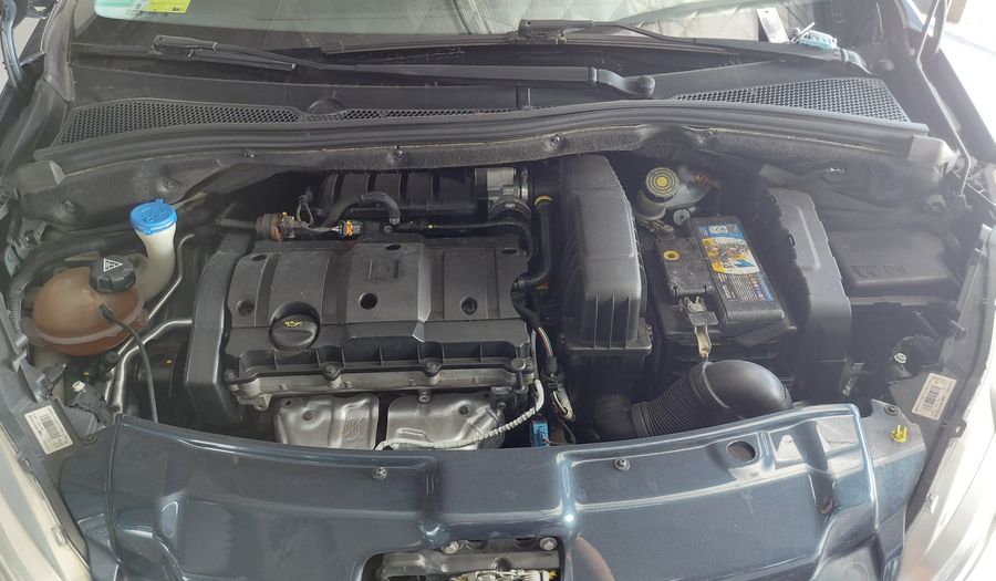 Peugeot 208 1.6 FELINE PACK CUIR Hatchback 2015