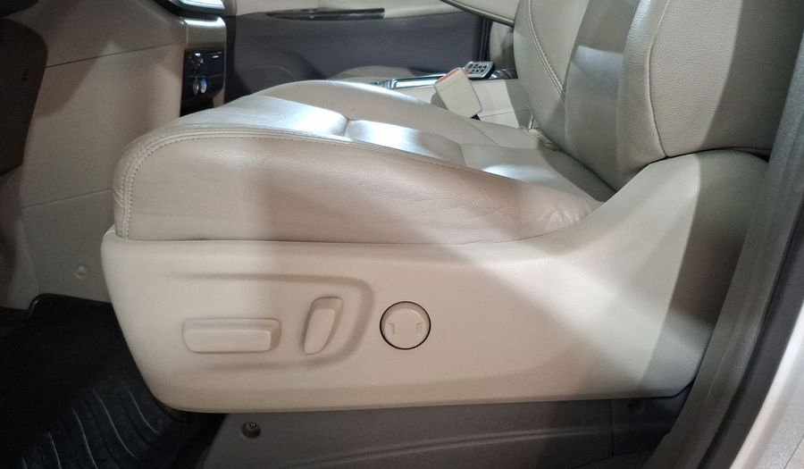Toyota Sienna 3.5 XLE PIEL AUTO Minivan 2019