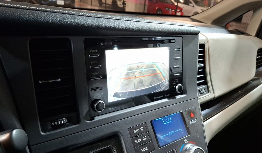 Toyota Sienna 3.5 XLE PIEL AUTO Minivan 2019