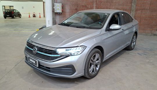 Volkswagen • Jetta