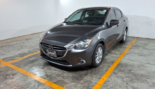Mazda • Mazda 2