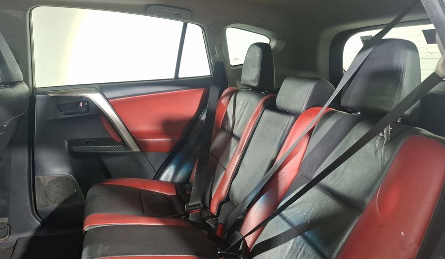 Toyota Rav4 2.5 XLE AT Suv 2013