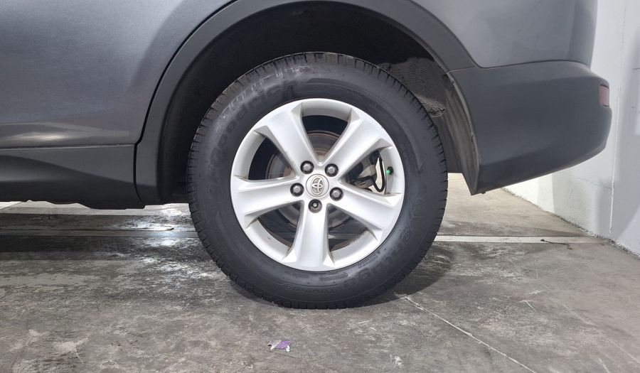 Toyota Rav4 2.5 XLE AT Suv 2013