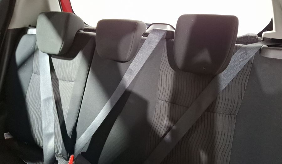 Suzuki Swift 1.4 GLS AT Hatchback 2013