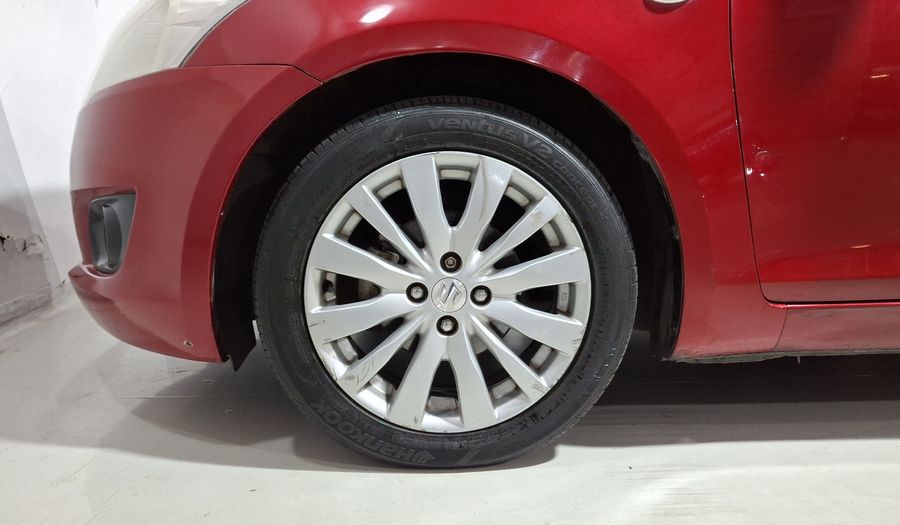 Suzuki Swift 1.4 GLS AT Hatchback 2013