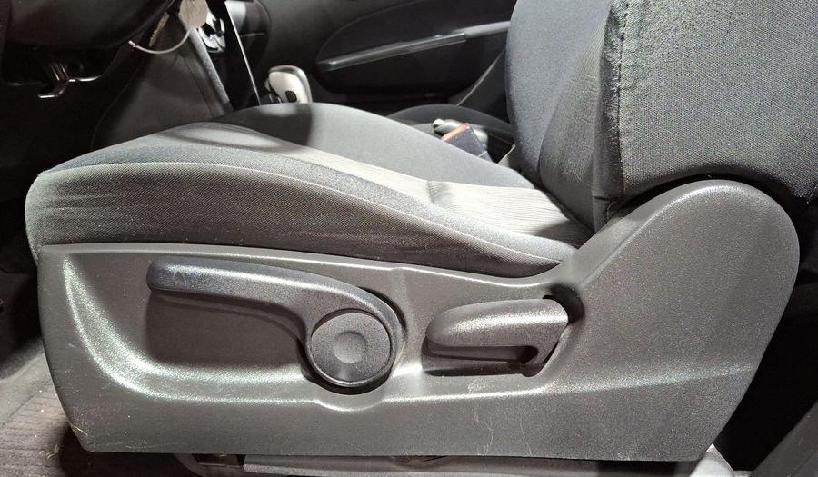 Suzuki Swift 1.4 GLS AT Hatchback 2013