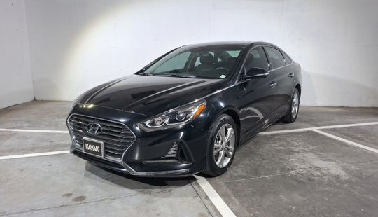 Hyundai • Sonata