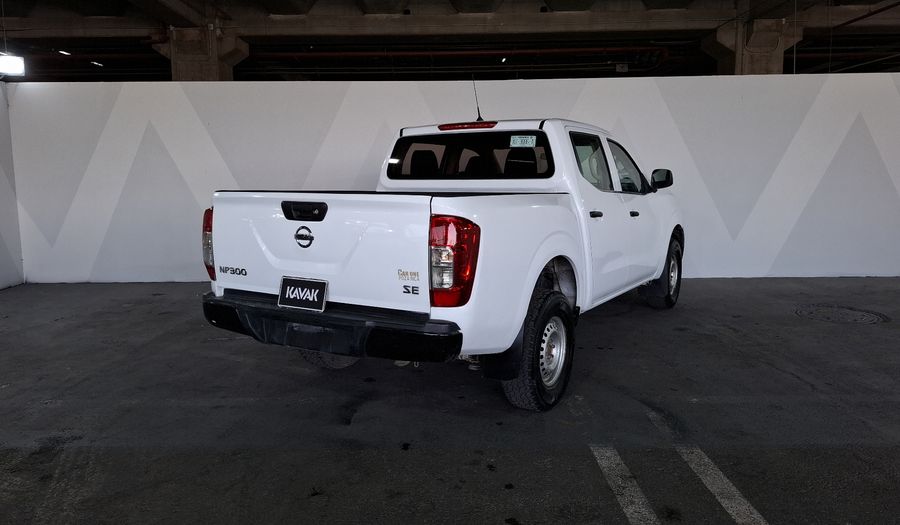 Nissan Np300 2.5 DOBLE CABINA SE AC PAQ SEG Pickup 2020