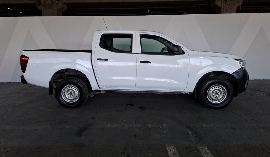 Nissan Np300 2.5 DOBLE CABINA SE AC PAQ SEG Pickup 2020