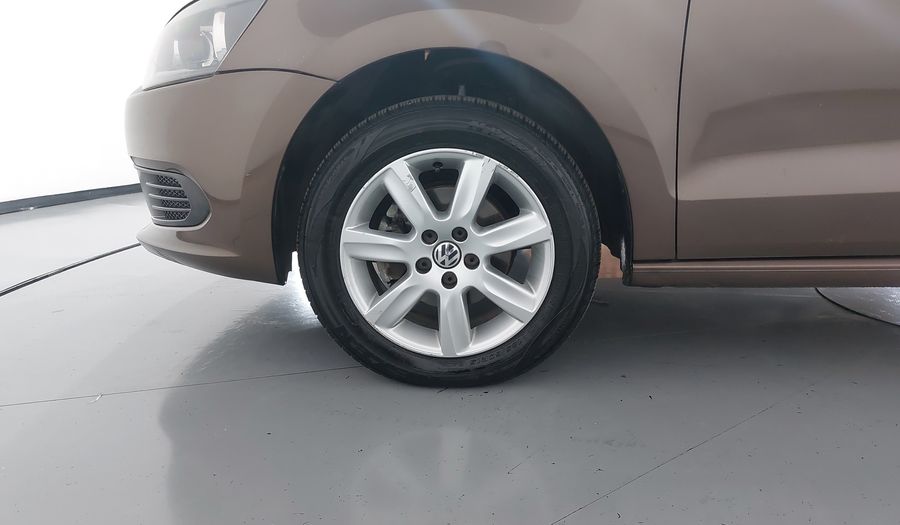 Volkswagen Vento 1.6 ACTIVE TIPTRONIC Sedan 2015