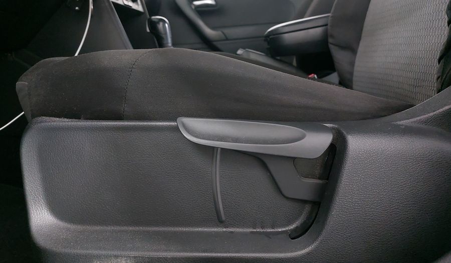 Volkswagen Vento 1.6 ACTIVE TIPTRONIC Sedan 2015