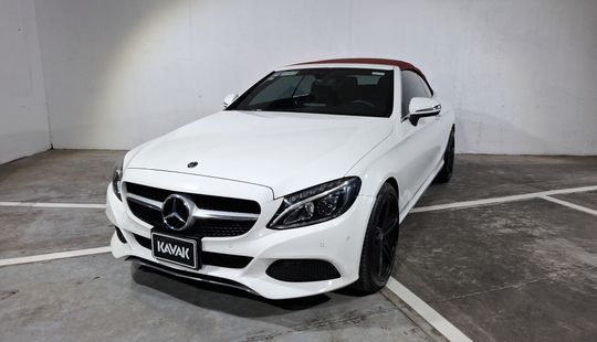 Mercedes Benz • Clase C