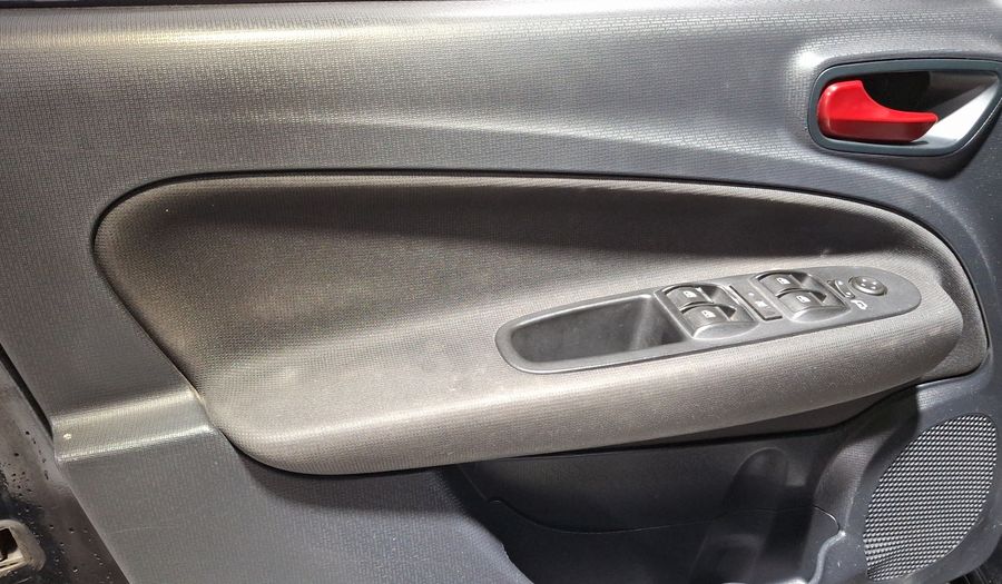 Fiat Uno 1.4 SPORTING Hatchback 2019