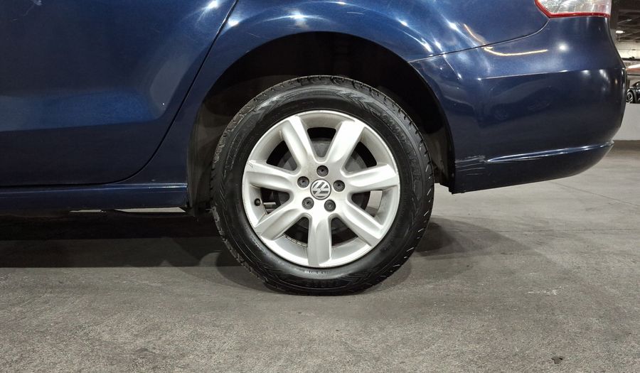 Volkswagen Vento 1.6 HIGHLINE TIPTRONIC Sedan 2015