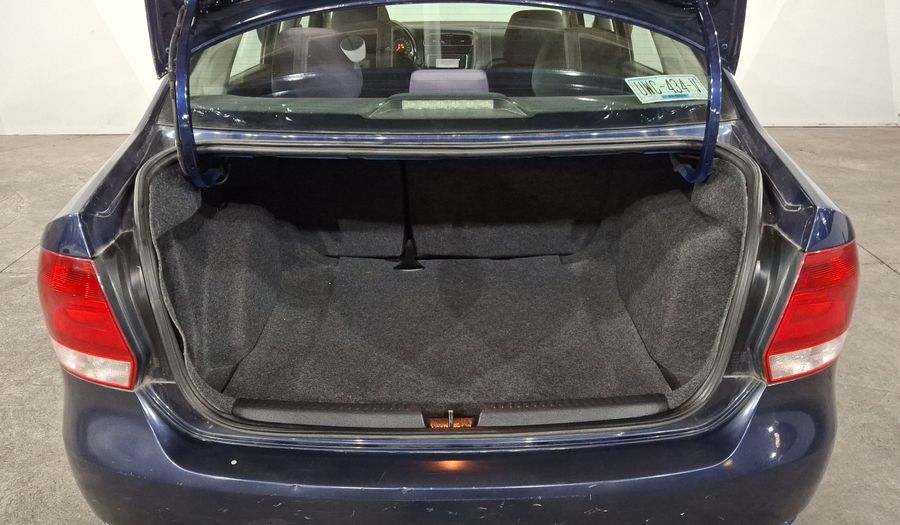 Volkswagen Vento 1.6 HIGHLINE TIPTRONIC Sedan 2015