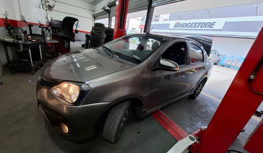 Toyota Etios 1.5 XLS AT Sedan 2018