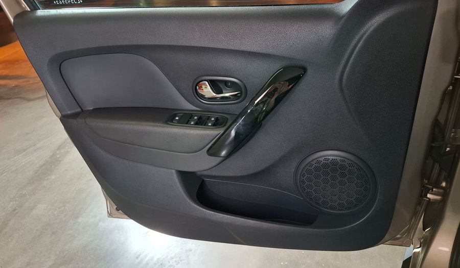 Renault Sandero Stepway 1.6 INTENS CVT Hatchback 2023