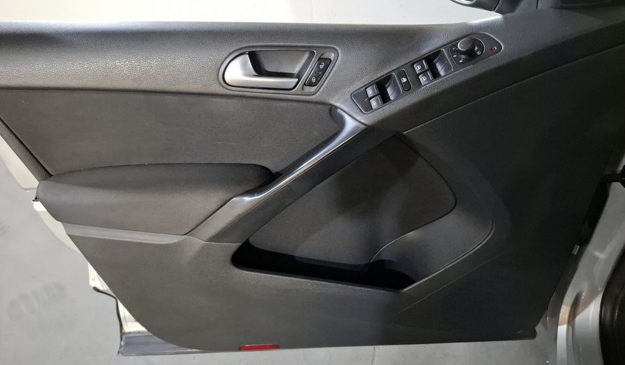 Volkswagen Tiguan 1.4 TSI SPORT & STYLE DSG Suv 2014