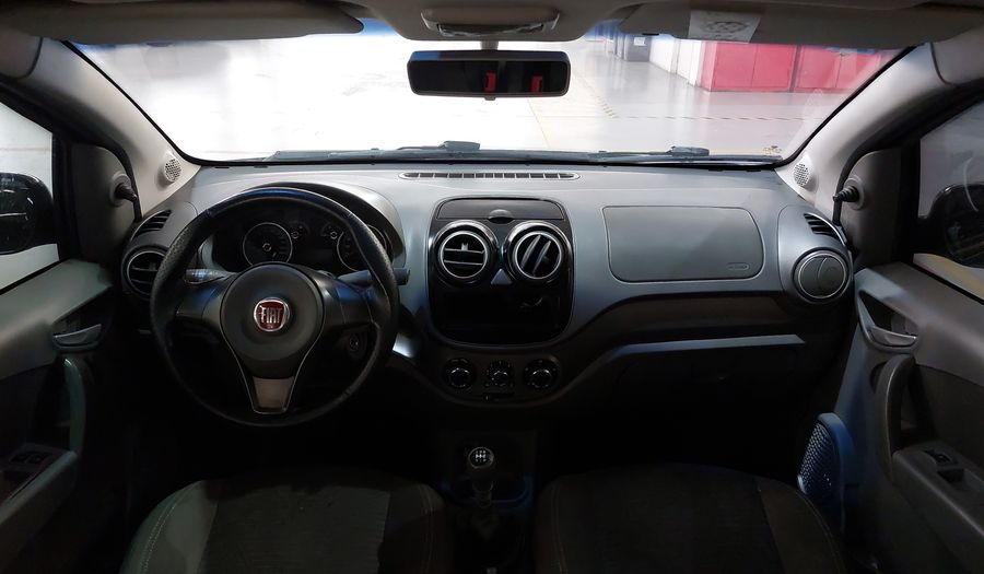 Fiat Palio MPI ATTRACTIVE Hatchback 2015