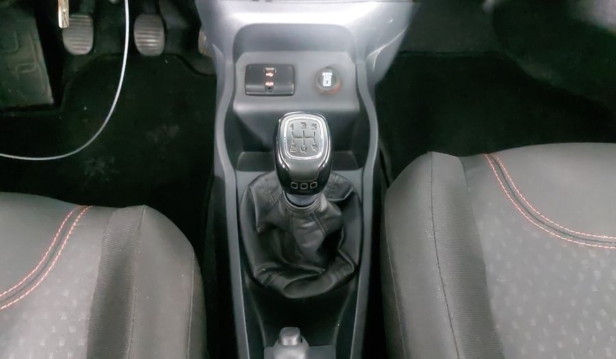 Fiat Uno 1.4 SPORTING Hatchback 2016