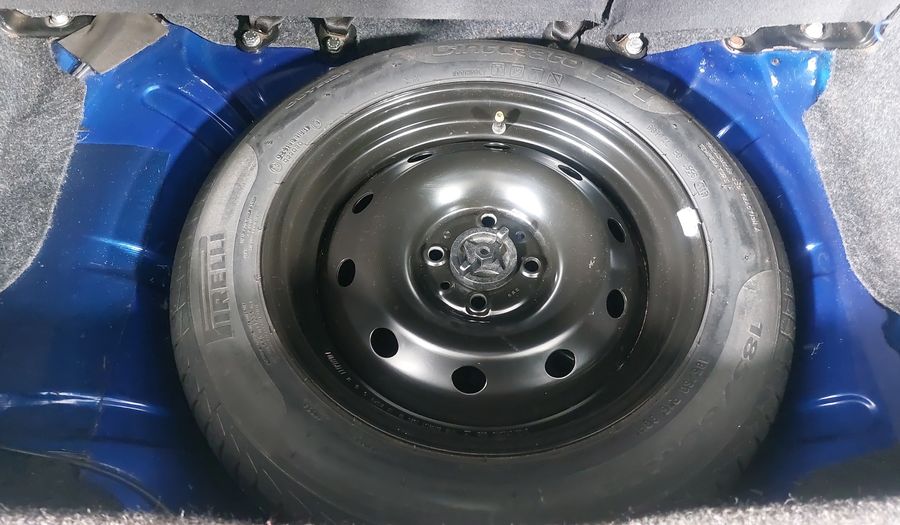 Fiat Uno 1.4 SPORTING Hatchback 2016