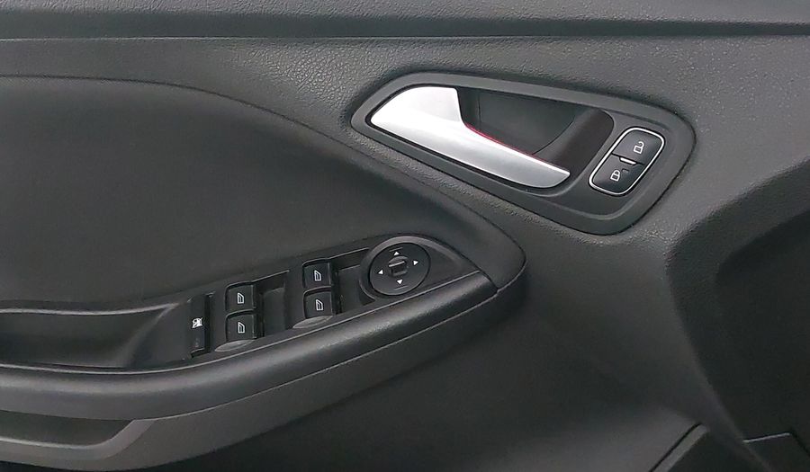 Ford Focus 2.0 SE AUTO Hatchback 2017