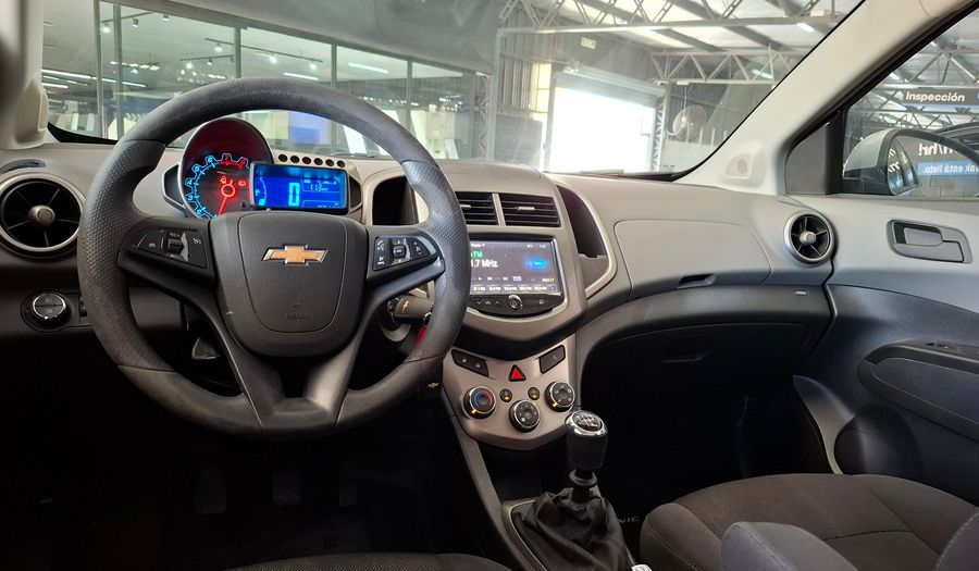 Chevrolet Sonic 1.6 LT Hatchback 2016